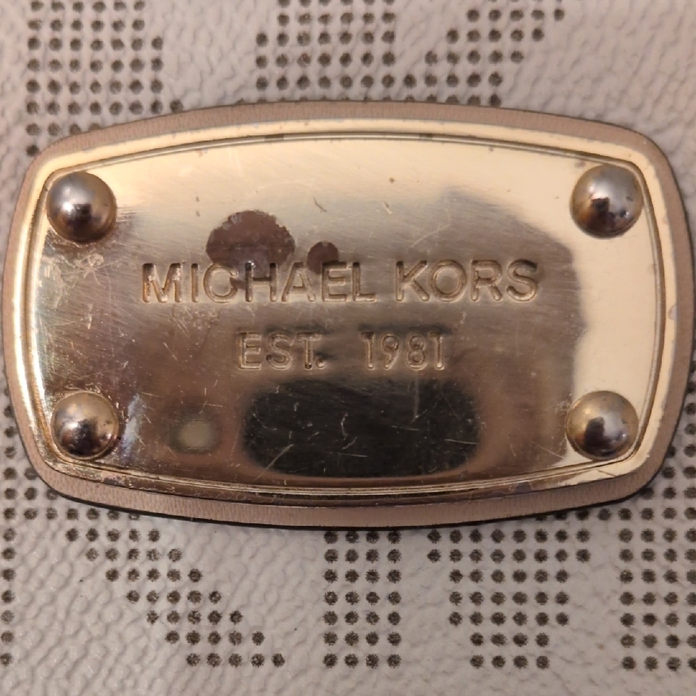 Michael Kors Beige Logo Wristlet - Picture 2 of 14